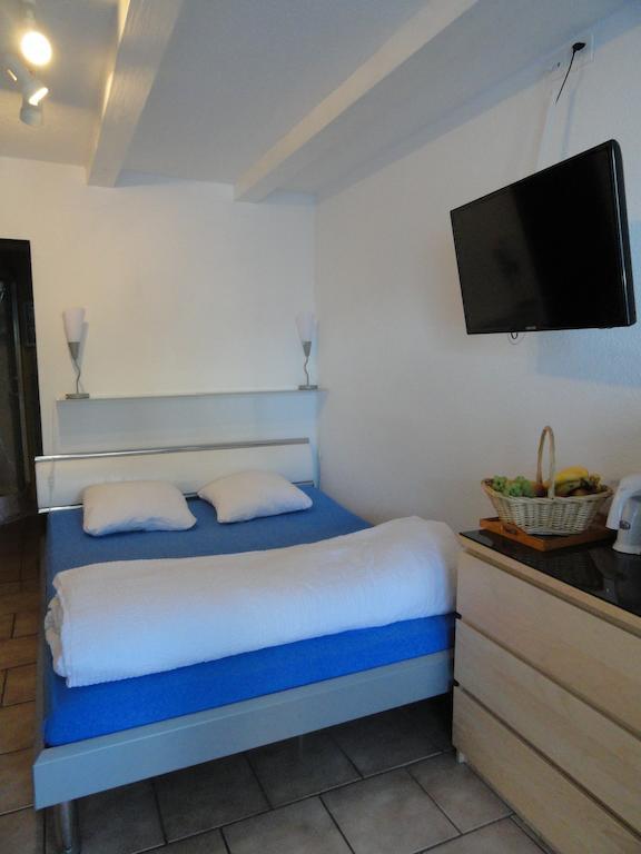 Pension Cedullo Minusio Room photo